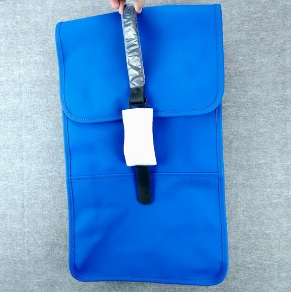 Rains Rolltop Rucksack Backpack W3 Waterproof Waves‎ (Blue) $125 Msrp NWTS - Picture 2 of 11